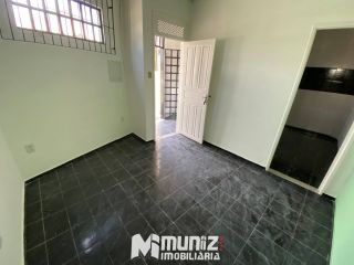 CASA NA RUA ARTUR PORFIRIO DE FARIAS
