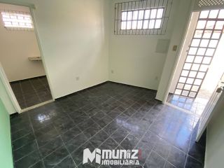 CASA NA RUA ARTUR PORFIRIO DE FARIAS