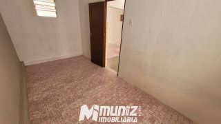 OPORTUNIDADE ÚNICA: ALUGA-SE EXCELENTE CASA NO BAIRRO NOVO PARAÍSO