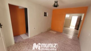 OPORTUNIDADE ÚNICA: ALUGA-SE EXCELENTE CASA NO BAIRRO NOVO PARAÍSO