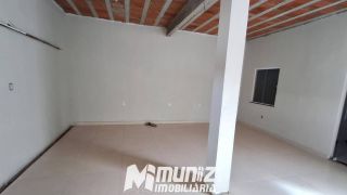 ÓTIMA OPORTUNIDADE: ALUGA-SE CASA NO BAIRRO MARCOS FREIRE I