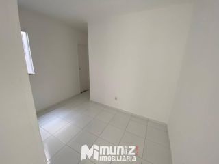 ALUGA-SE APARTAMENTO NO RESIDENCIAL TERESINHA DIAS