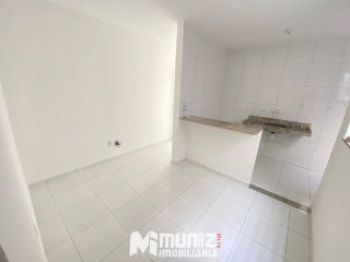 ALUGA-SE APARTAMENTO NO RESIDENCIAL TERESINHA DIAS