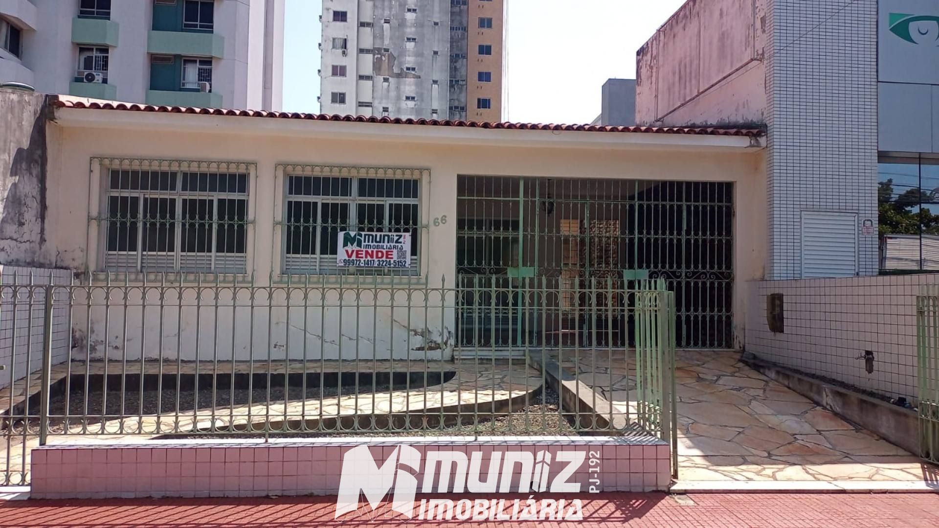 VENDE-SE EXCELENTE CASA PROXIMO AO COLEGIO ATHENEU - SAO JOSE