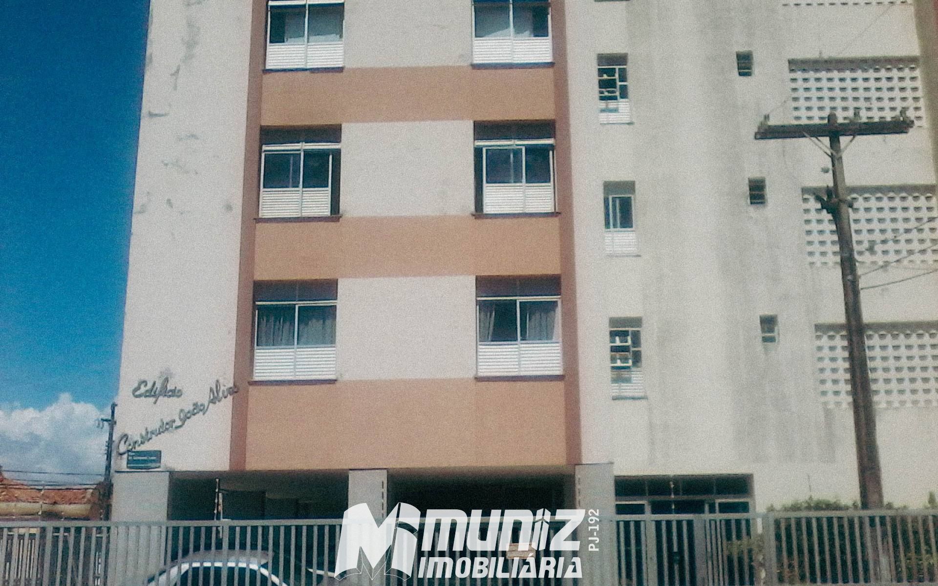 Venda de Apartamento Reformado no Edifício Construtor João Alves – Bairro São José