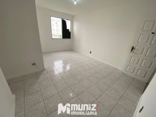 ALUGA-SE APARTAMENTO NO CONDOMÍNIO JARDIM DAS PALMEIRAS