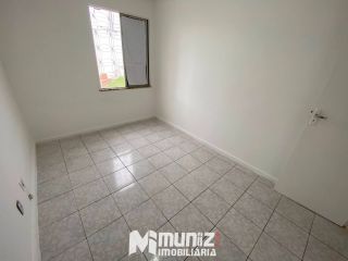 ALUGA-SE APARTAMENTO NO CONDOMÍNIO JARDIM DAS PALMEIRAS