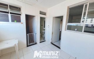 Aluguel de Apartamento Amplo no Edifício Villa Maria – Bairro Centro!