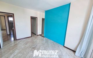 Aluguel de Apartamento Amplo no Edifício Villa Maria – Bairro Centro!