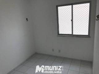 VENDE-SE APT 4º  ANDAR NO CONDOMÍNIO MAR DE ARUANA I