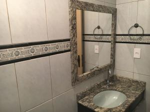 VENDE-SE CASA RUA CORONEL FAUSTO A. FEITOSA - ANTIGA RUA A-7 ORLANDO DANTAS
