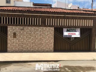 VENDE-SE CASA RUA CORONEL FAUSTO A. FEITOSA - ORLANDO DANTAS