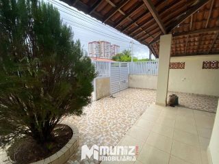 ALUGA-SE  CASA NO CONDOMÍNIO VIVENDAS DE ARACAJU