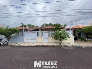 ALUGA-SE  CASA NO CONDOMÍNIO VIVENDAS DE ARACAJU
