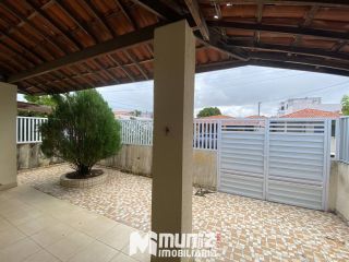 ALUGA-SE  CASA NO CONDOMÍNIO VIVENDAS DE ARACAJU