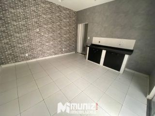ALUGA-SE SALA COMERCIAL NO GRAGERU.