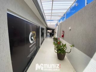 ALUGA-SE SALA COMERCIAL NO GRAGERU.