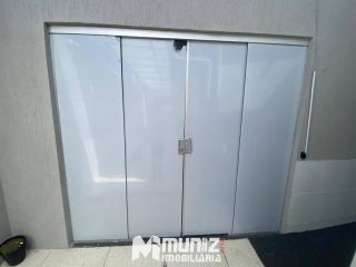 ALUGA-SE SALA COMERCIAL NO GRAGERU.