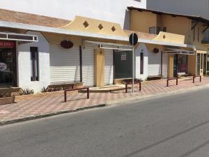 ALUGA-SE SALA COMERCIAL NA GALERIA ANDALUZIA, SALA 02.