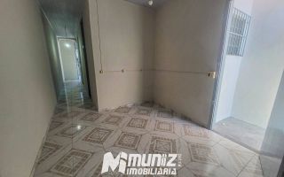 Casa No Bairro Industrial Disponível Para Aluguel na Rua Belém