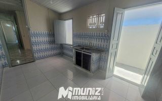 Casa No Bairro Industrial Disponível Para Aluguel na Rua Belém