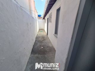 Casa No Bairro Industrial Disponível Para Aluguel na Rua Belém