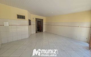 Casa Com Ótima Localização Disponível Para Aluguel na Avenida Carlos Burlamarqui