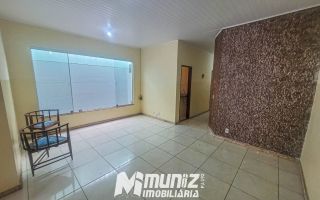 Casa Com Ótima Localização Disponível Para Aluguel na Avenida Carlos Burlamarqui