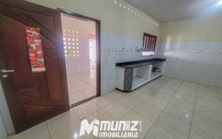 Casa Com Ótima Localização Disponível Para Aluguel na Avenida Carlos Burlamarqui