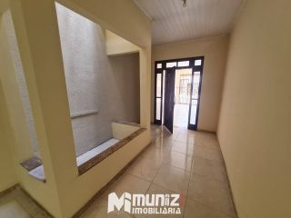 Casa Disponível Para Aluguel na Avenida Carlos Burlamarqui