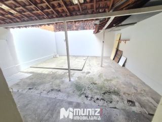 Casa Disponível Para Aluguel na Avenida Carlos Burlamarqui