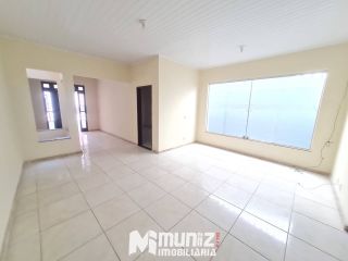 Casa Disponível Para Aluguel na Avenida Carlos Burlamarqui
