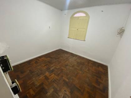 ALUGA-SE CASA RUA ARTUR PORFIRIO DE FARIAS