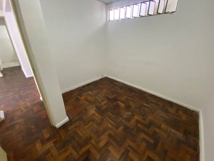 ALUGA-SE CASA RUA ARTUR PORFIRIO DE FARIAS
