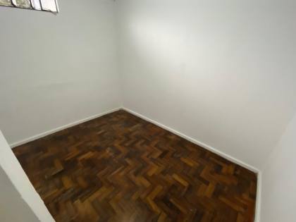 ALUGA-SE CASA RUA ARTUR PORFIRIO DE FARIAS