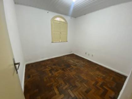 ALUGA-SE CASA RUA ARTUR PORFIRIO DE FARIAS