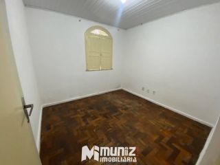 ALUGA-SE CASA BAIRRO LUZIA PRÓX. AO GBARBOSA!