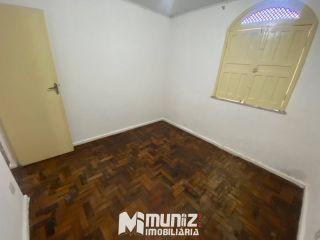 ALUGA-SE CASA BAIRRO LUZIA PRÓX. AO GBARBOSA!