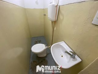 ALUGA-SE CASA BAIRRO LUZIA PRÓX. AO GBARBOSA!