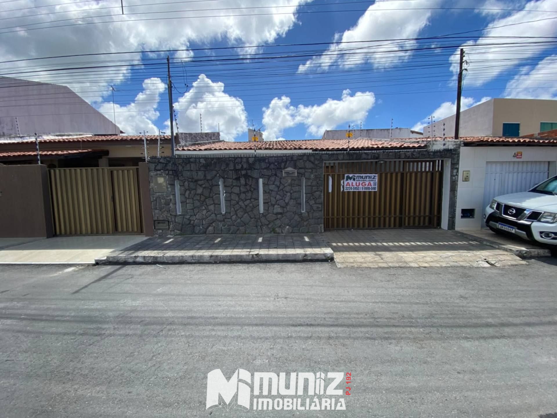 Casa Na Rua Dr. Lauro Maia Para Aluguel - Bairro Orlando Dantas