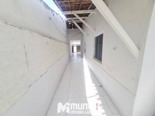 ALUGA-SE  CASA  RUA Dr. LAURO MAIA