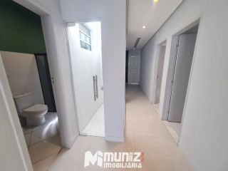 ALUGA-SE  CASA  RUA Dr. LAURO MAIA