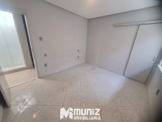 ALUGA-SE  CASA  RUA Dr. LAURO MAIA