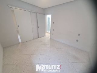 ALUGA-SE  CASA  RUA Dr. LAURO MAIA