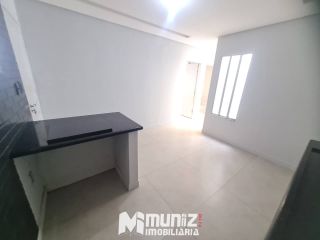 ALUGA-SE  CASA  RUA Dr. LAURO MAIA