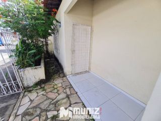 Casa Para Alugar com 2 quartos no bairro Jabotiana em Aracaju