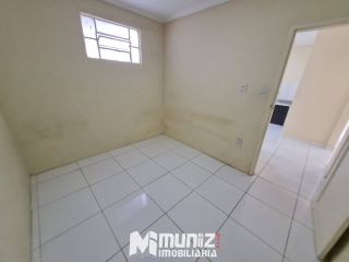 Casa Para Alugar com 2 quartos no bairro Jabotiana em Aracaju