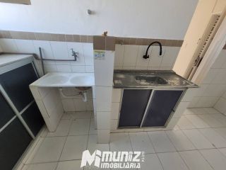 vende-se apt no vila de portugal no 1º  andar