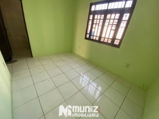 Casa Para Alugar com 2 Pavimentos Rua Padre Caldas - Ponto Novo
