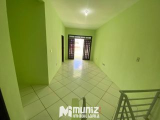 Casa Para Alugar com 2 Pavimentos Rua Padre Caldas - Ponto Novo